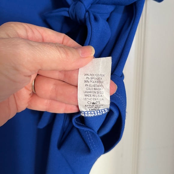 Vibrant blue blouse - Picture 4 of 5